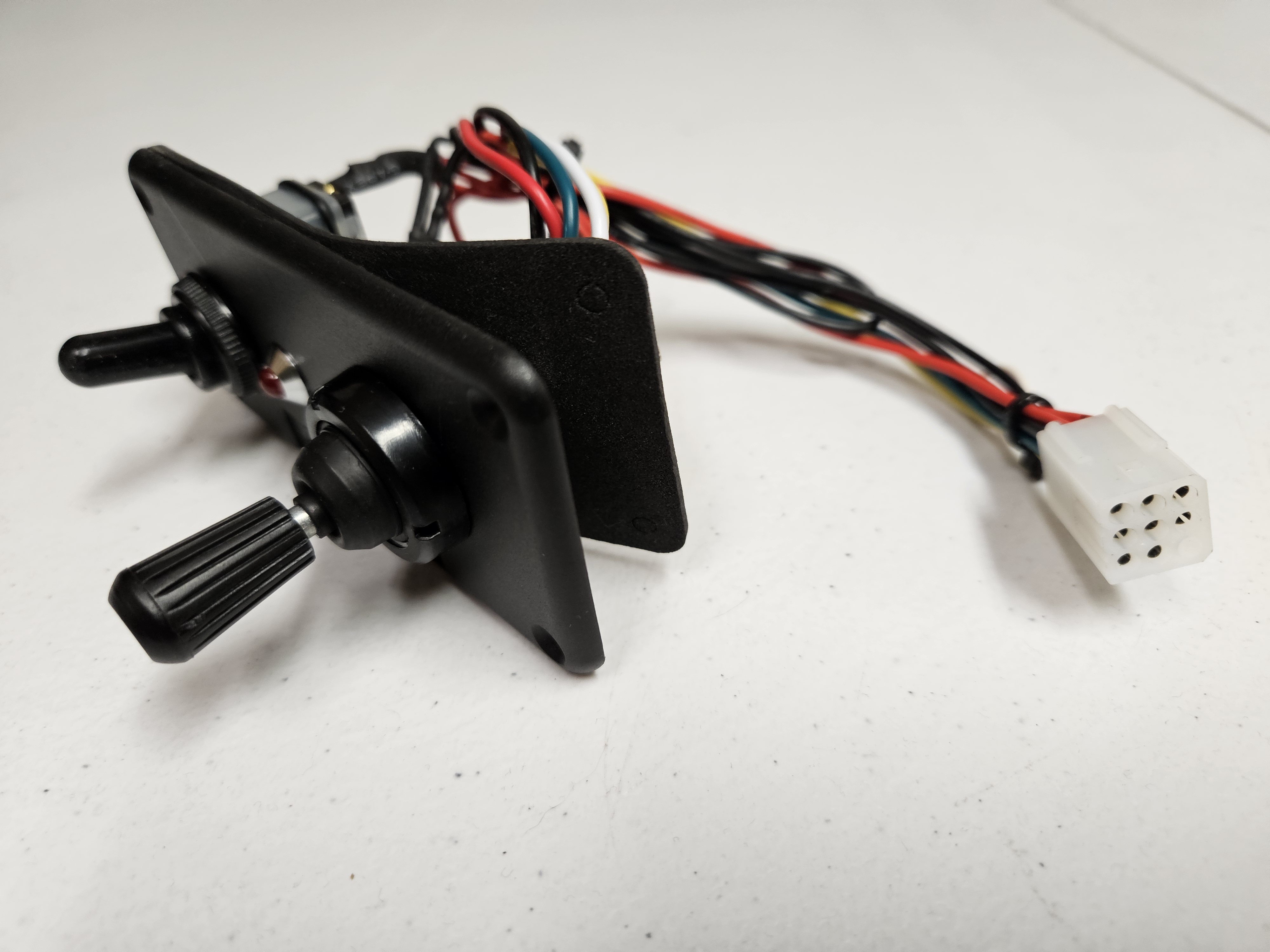 2020-D Connector